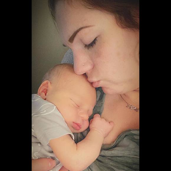 Meet your Posher, Kim - Picture 1 of 1